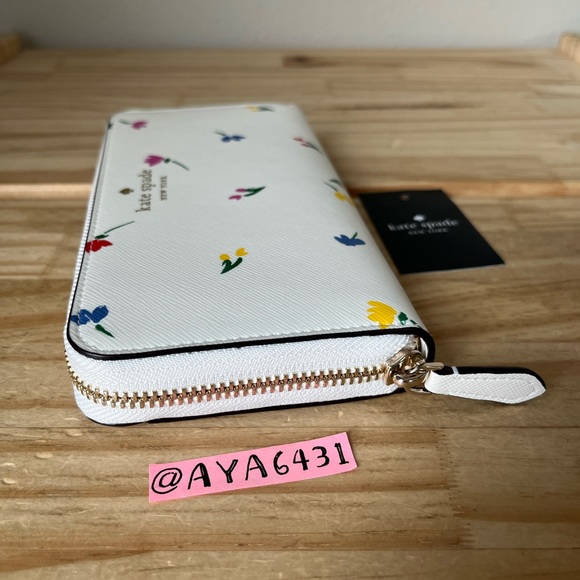 Kate spade wallet🎈🎈 - Picture 3 of 9